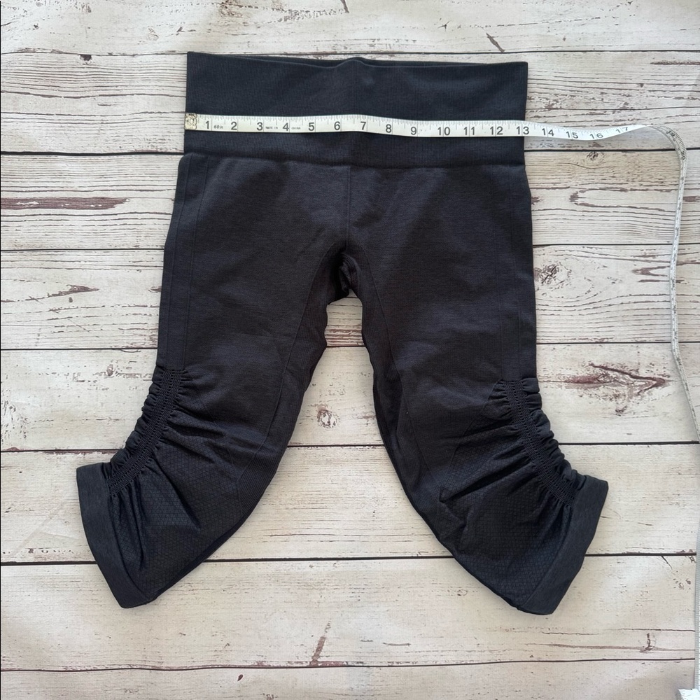 Lululemon cropped leggings sz 6